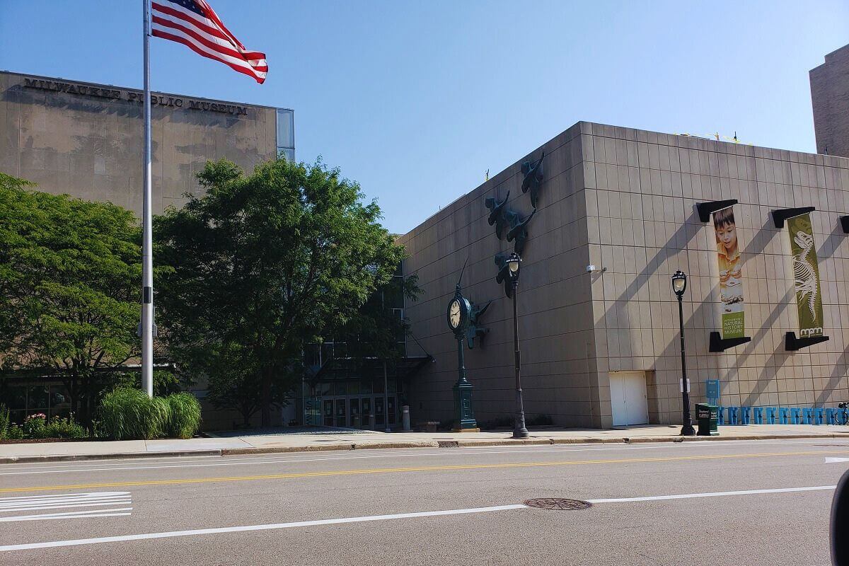 Milwaukee Public Museum Building